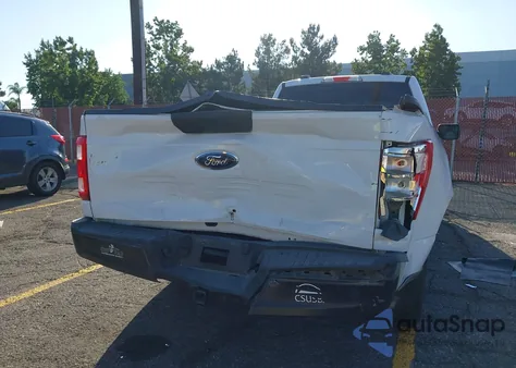 2021 Ford F-150 Xl z USA, uszkodzony, nr VIN 1FTMF1CB0MKD01736